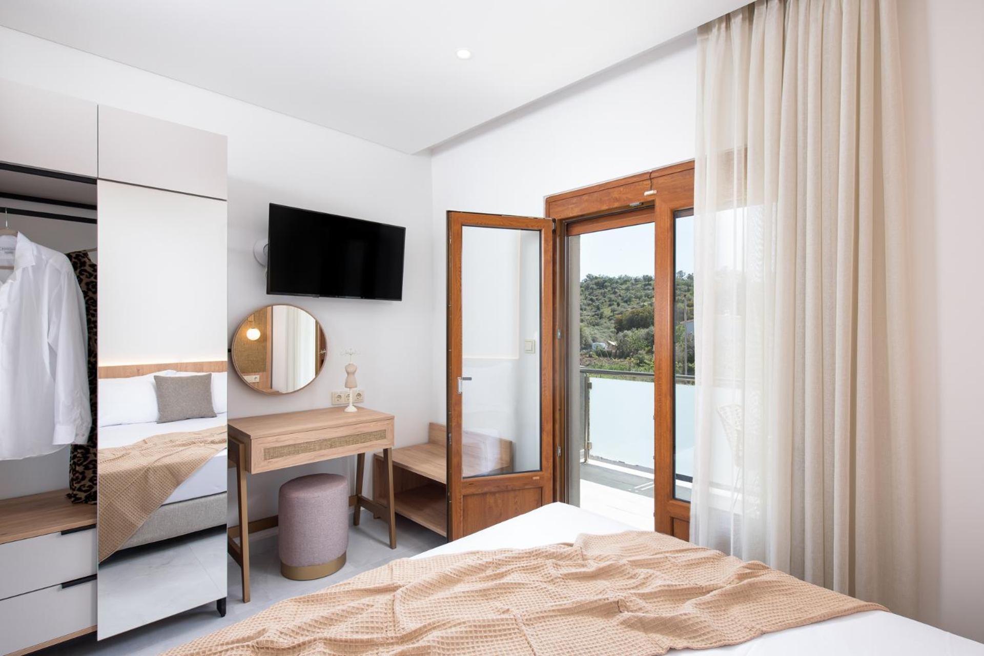 Opalium Beach Front Suites Potos Bagian luar foto